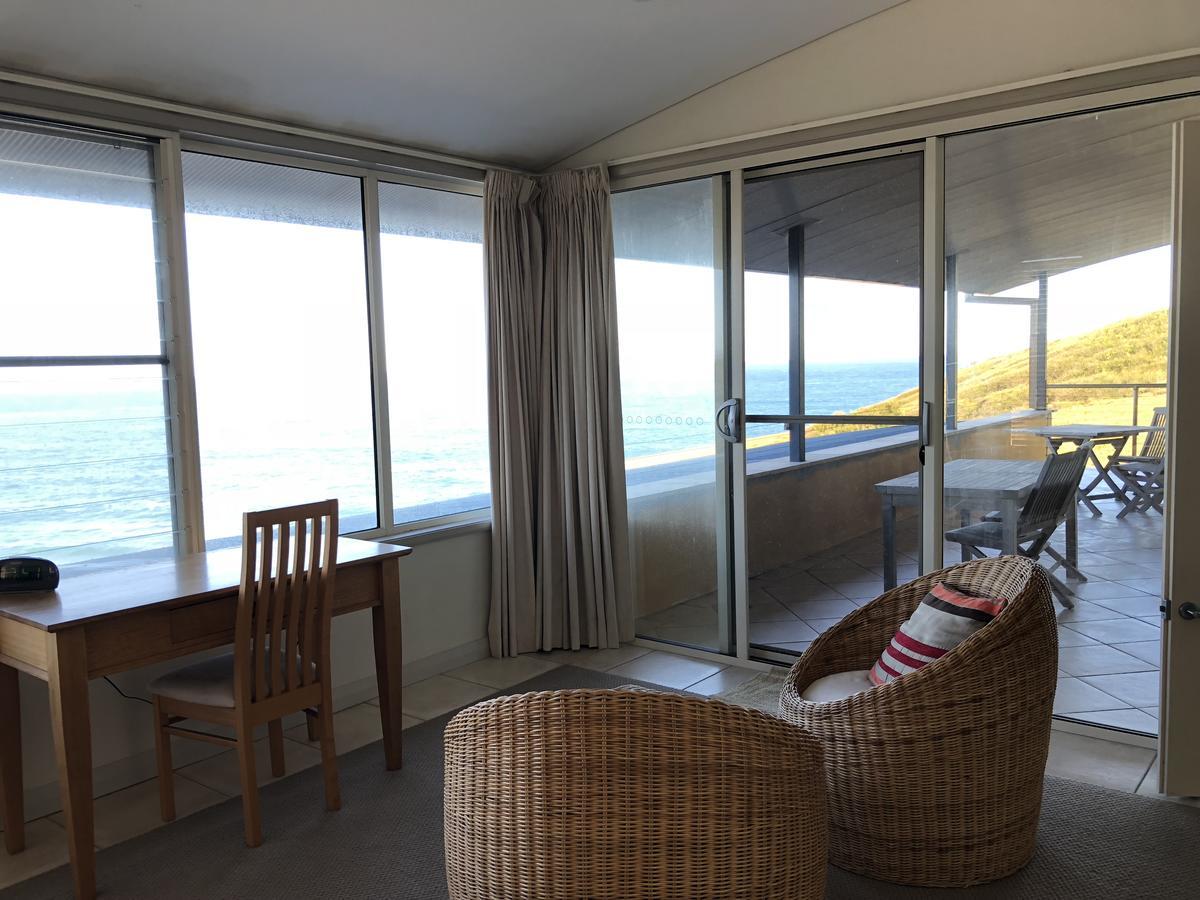 Oceanscape Luxury Beachfront Villas Scotts Head Cameră foto