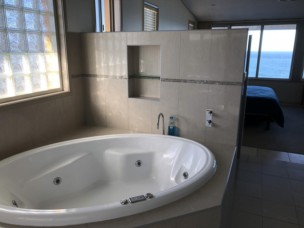 Oceanscape Luxury Beachfront Villas Scotts Head Cameră foto