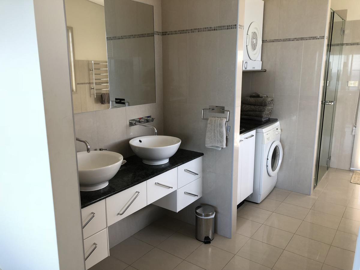 Oceanscape Luxury Beachfront Villas Scotts Head Cameră foto